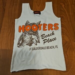 Hooters XS  Tank Top